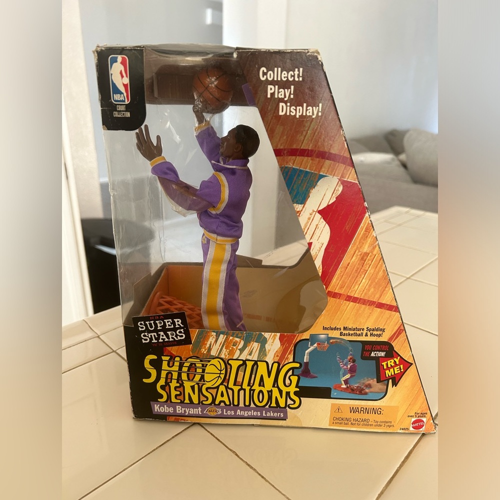 1999 Kobe Bryant Mattel 10” Figure Shooting Sensations - NEW Brand New In Box